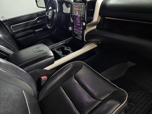 Used 2019 RAM 1500 Laramie RWD image 30