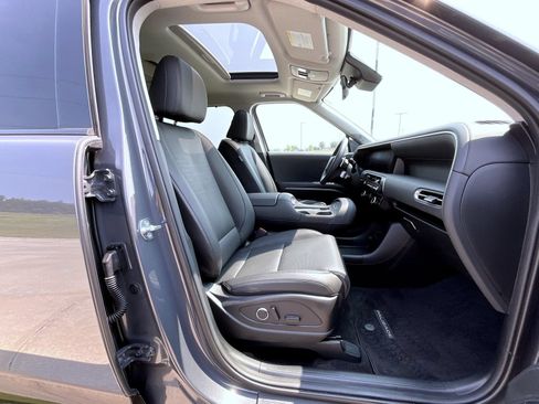 Certified 2026 Hyundai Palisade Limited AWD/4WD image 16
