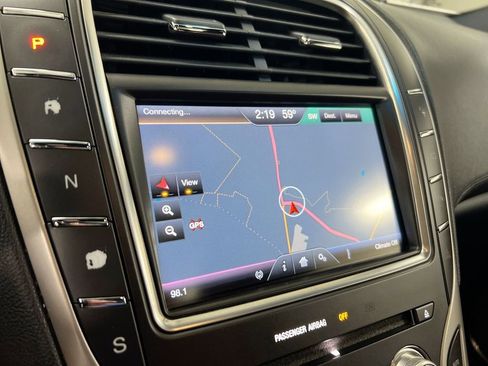 Used 2016 Lincoln MKX Reserve w/ Technology Package AWD/4WD image 15