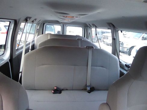 Used 2013 Ford E-350 and Econoline 350 XL image 24