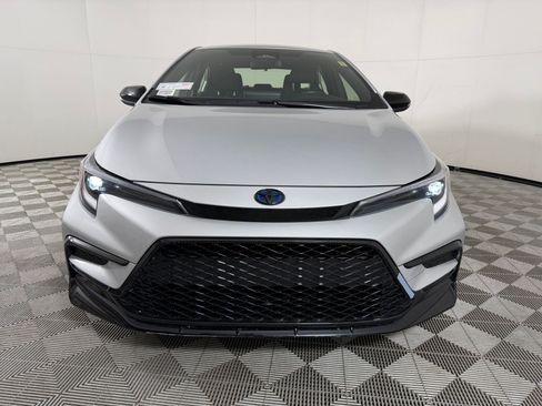 Used 2024 Toyota Corolla SE FWD image 6