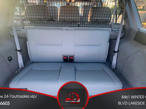 Used 2000 Mercedes-Benz E 320 Wagon image 13