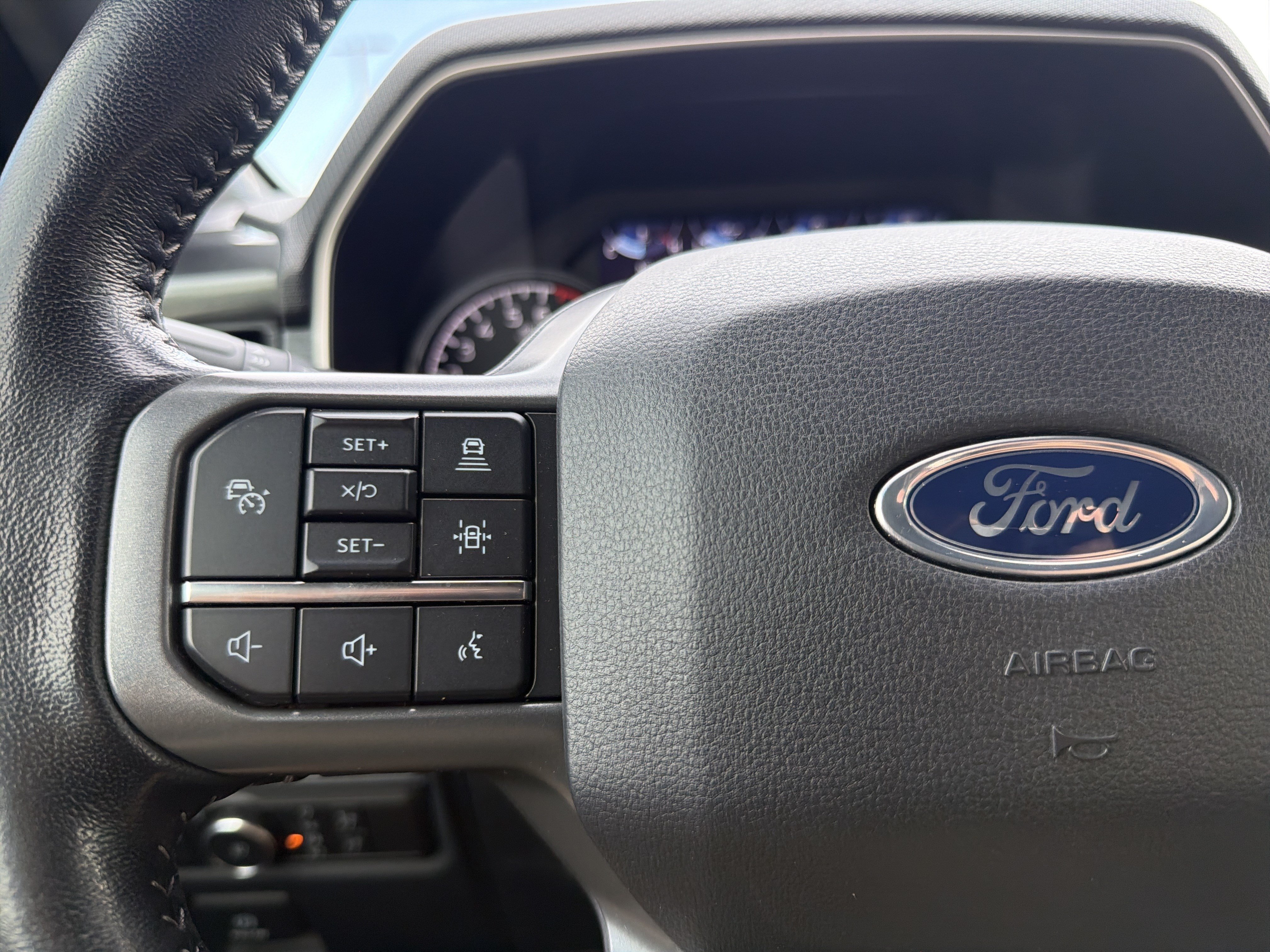 Used 2021 Ford F150 XLT w/ Equipment Group 302A High RWD image 10