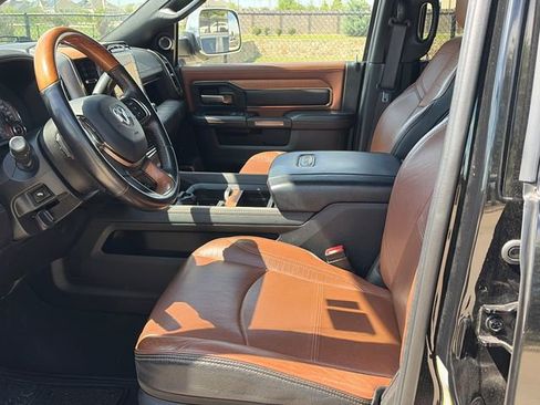 Used 2022 RAM 3500 Limited AWD/4WD image 15