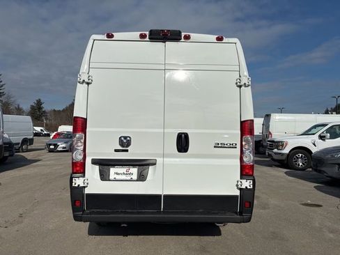 Used 2023 RAM ProMaster 3500 w/ Driver Convenience Group FWD image 7