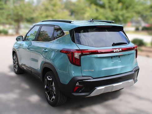 New 2026 Kia Seltos SX w/ SX Sunroof Package image 12