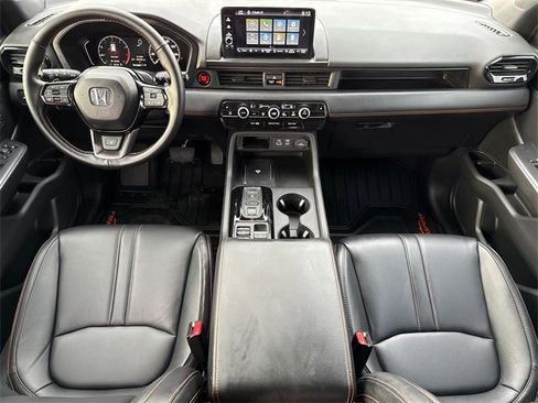 Used 2024 Honda Pilot TrailSport image 13