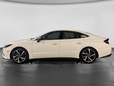 Certified 2023 Hyundai Sonata SEL Plus w/ Cargo Package FWD image 9