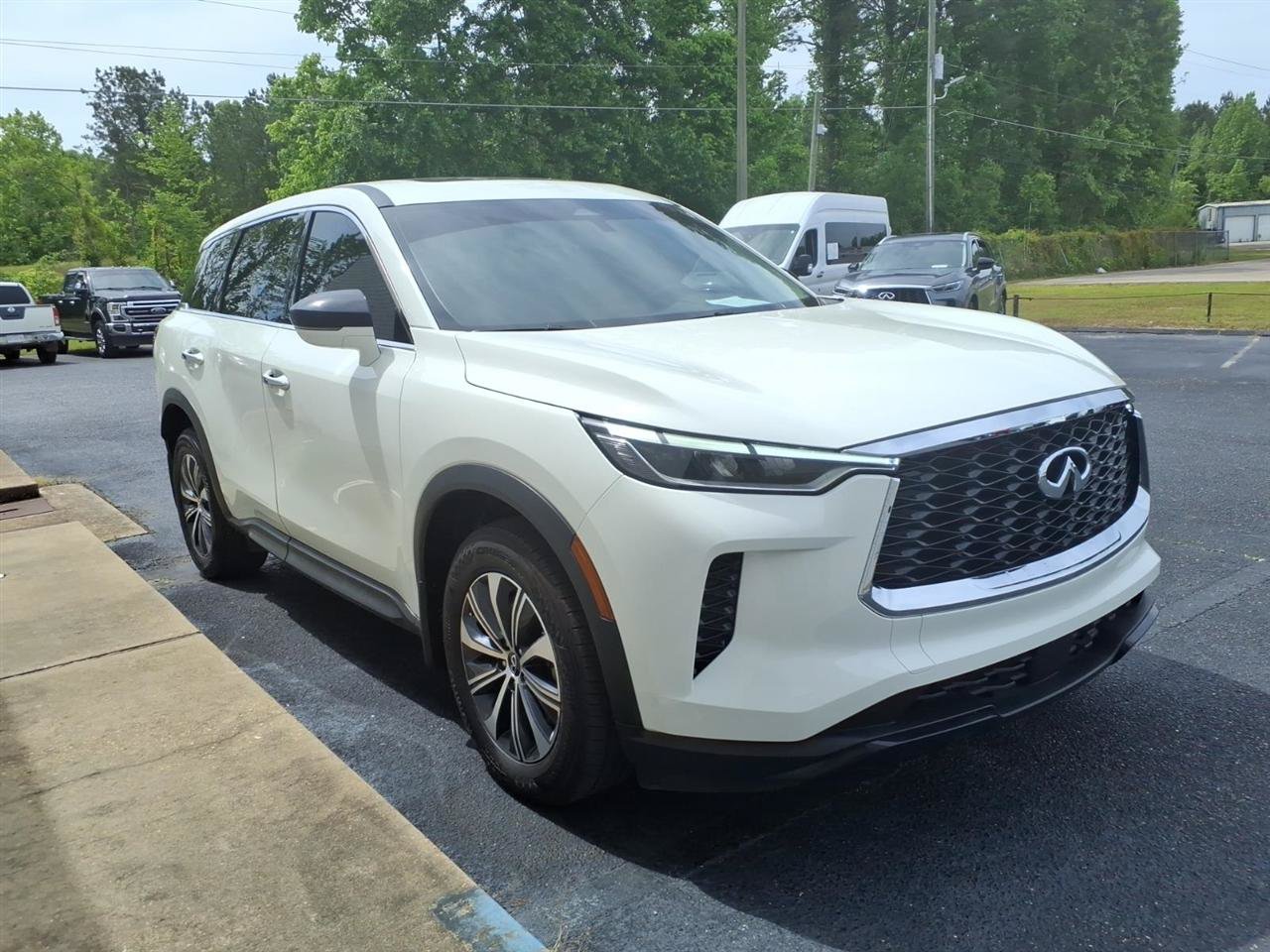 Used 2025 INFINITI QX60 Pure FWD image 3