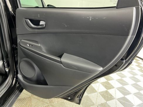 Used 2021 Hyundai Kona SEL image 16