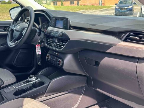 Used 2022 Ford Escape S FWD image 23