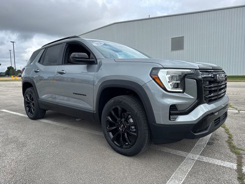 New 2026 GMC Terrain Elevation FWD image 8
