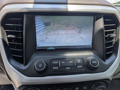 Used 2019 GMC Acadia SLT FWD image 8