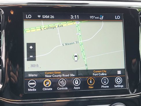 Used 2020 Jeep Grand Cherokee High Altitude AWD/4WD image 18