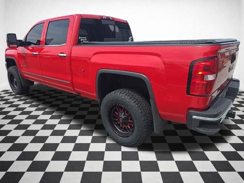 Used 2019 GMC Sierra 2500 SLT w/ Duramax Plus Package AWD/4WD image 2