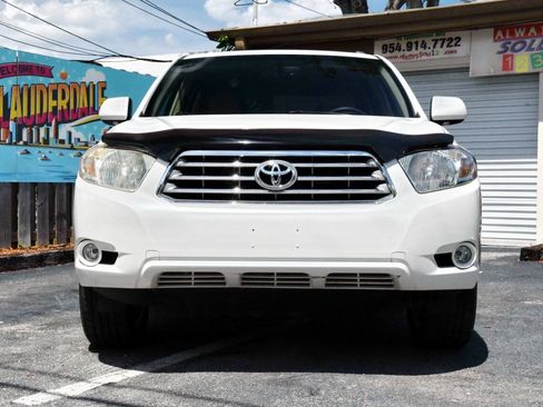 Used 2010 Toyota Highlander Limited AWD/4WD image 4