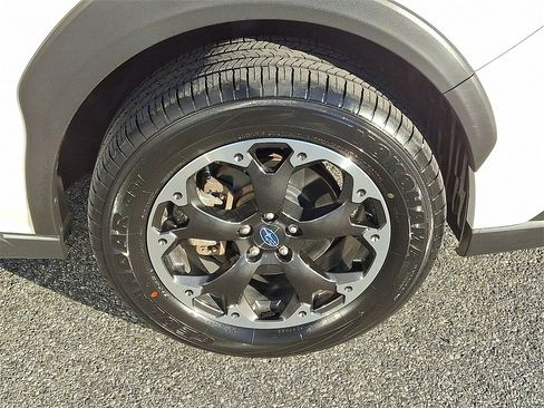 Used 2023 Subaru Crosstrek 2.0i Premium image 8