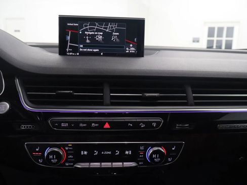 Used 2017 Audi Q7 3.0T Prestige w/ Prestige Package image 18
