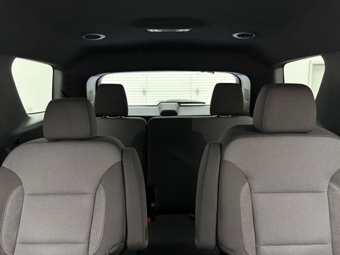Used 2023 Chevrolet Traverse LT FWD image 37