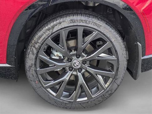 New 2025 Toyota Crown Signia image 10