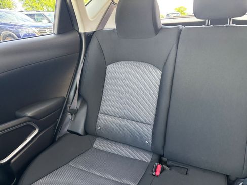 Used 2025 Kia Soul LX w/ LX Technology Package FWD image 37