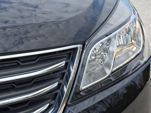 Used 2017 Chevrolet Traverse LT w/ Style and Technology Package AWD/4WD image 9