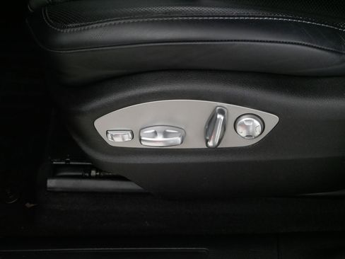 Used 2018 Porsche Macan image 20