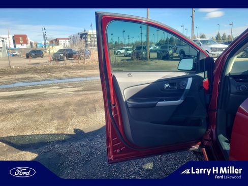 Used 2014 Ford Edge Sport w/ Driver Entry Package image 13