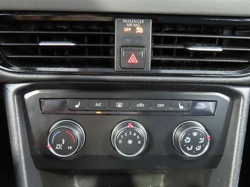 Used 2022 Volkswagen Taos SE AWD/4WD image 26