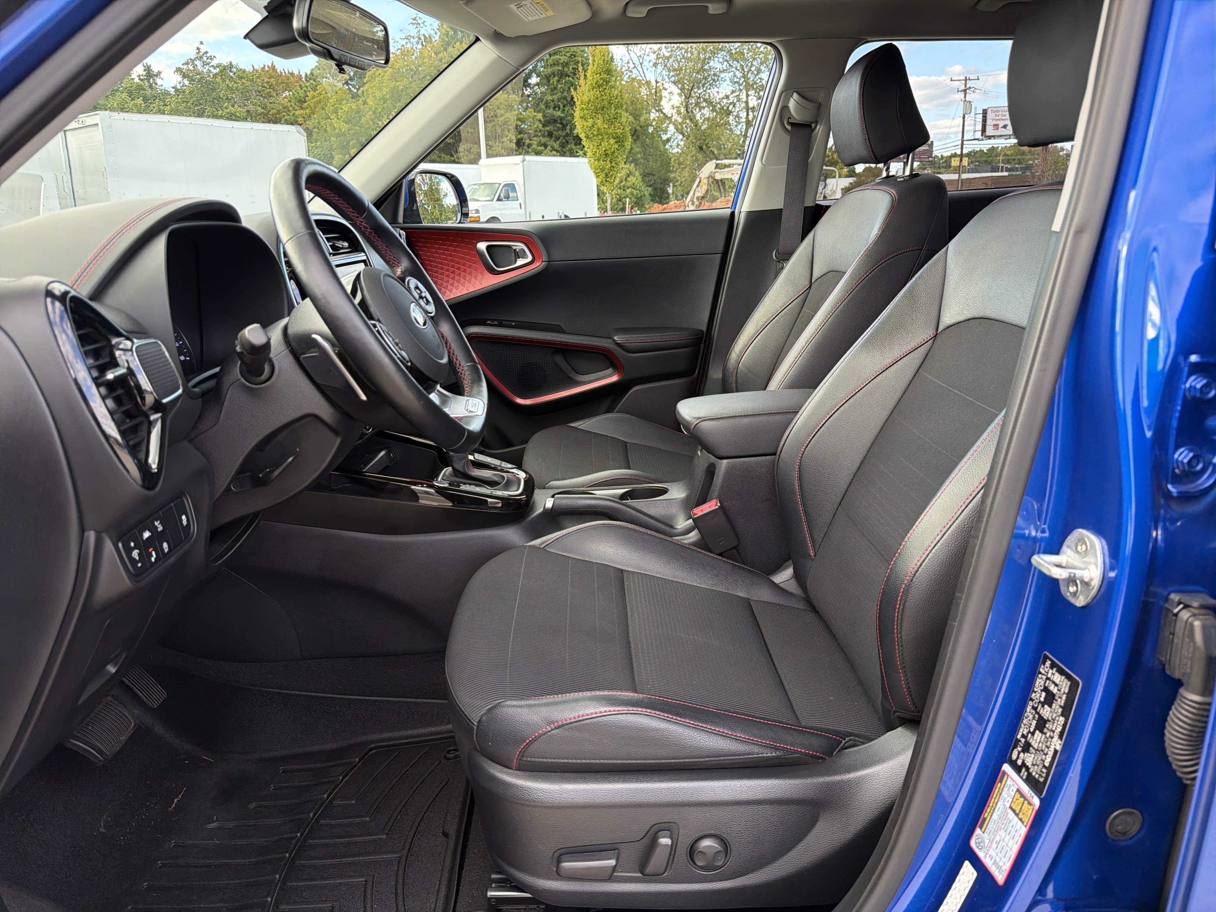 Used 2021 Kia Soul Turbo FWD image 16