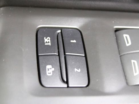 Used 2022 Chevrolet Tahoe Z71 image 52