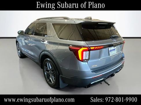 Used 2025 Ford Explorer ST-Line w/ Premium Package RWD image 5