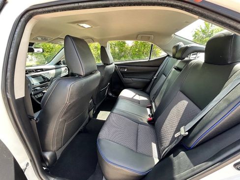 Used 2017 Toyota Corolla SE FWD image 14