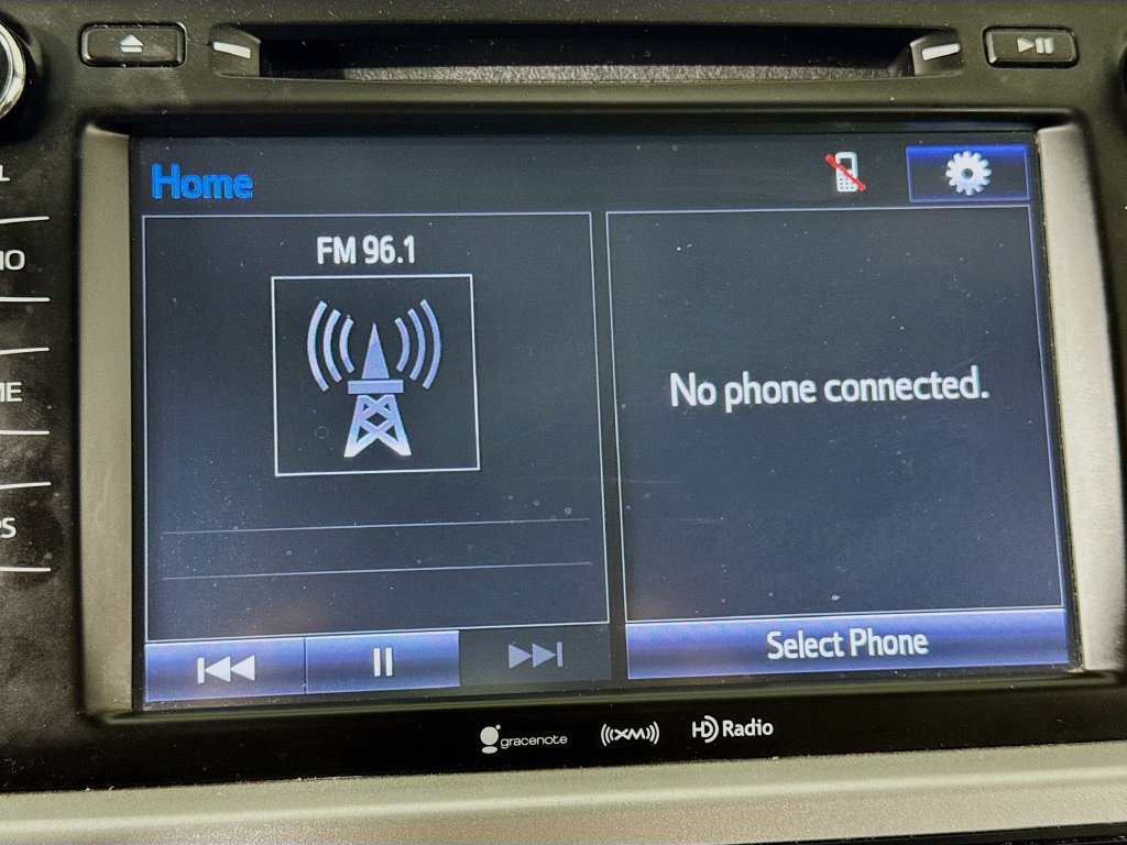 Used 2019 Toyota Highlander XLE AWD/4WD image 40