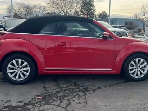 Used 2019 Volkswagen Beetle 2.0T S image 4