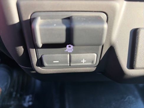 Used 2022 GMC Sierra 3500 Pro w/ Convenience Package image 28