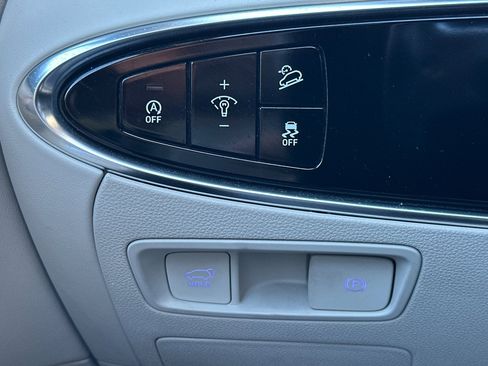 Used 2024 Genesis GV70 2.5T w/ Select Package image 36