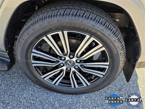 Used 2023 Lexus LX 600 4WD w/ Luxury Package image 45