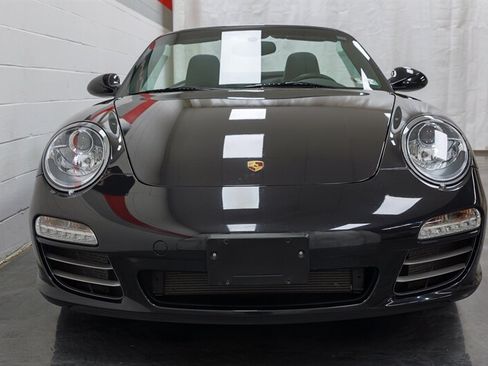 Used 2011 Porsche 911 Carrera 4S AWD/4WD image 2