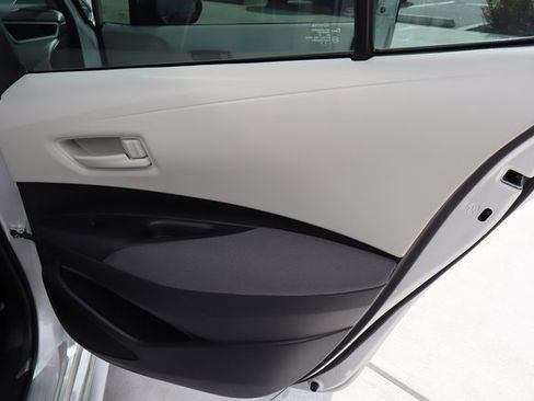 Used 2023 Toyota Corolla LE image 26