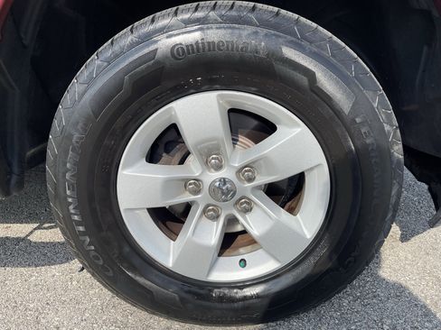 Used 2020 RAM 1500 Classic SLT image 19