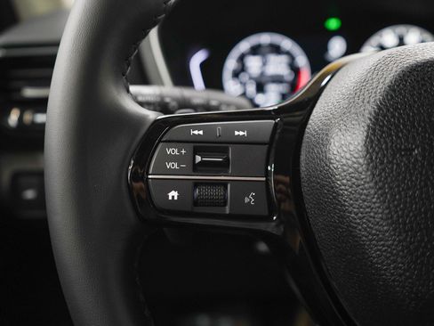 Used 2025 Honda Pilot EX-L image 27