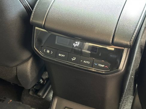 Certified 2026 Toyota Highlander Limited AWD/4WD image 17