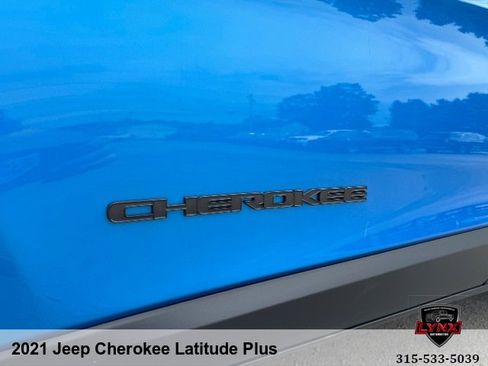 Used 2021 Jeep Cherokee Latitude Plus AWD/4WD image 77