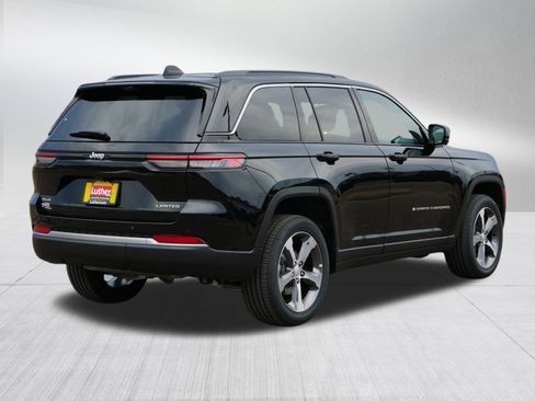 New 2026 Jeep Grand Cherokee Limited image 2