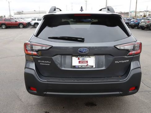 Certified 2025 Subaru Outback Premium w/ Popular Package #1A AWD/4WD image 4