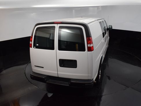 Used 2022 Chevrolet Express 2500 w/ Driver Convenience Package image 27