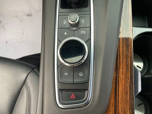 Used 2022 Cadillac Escalade ESV Luxury image 42