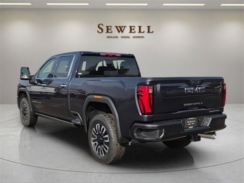 New 2025 GMC Sierra 2500 Denali Ultimate w/ Max Trailering Package image 3