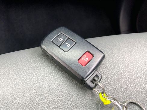 Used 2021 Toyota 4Runner SR5 Premium image 14